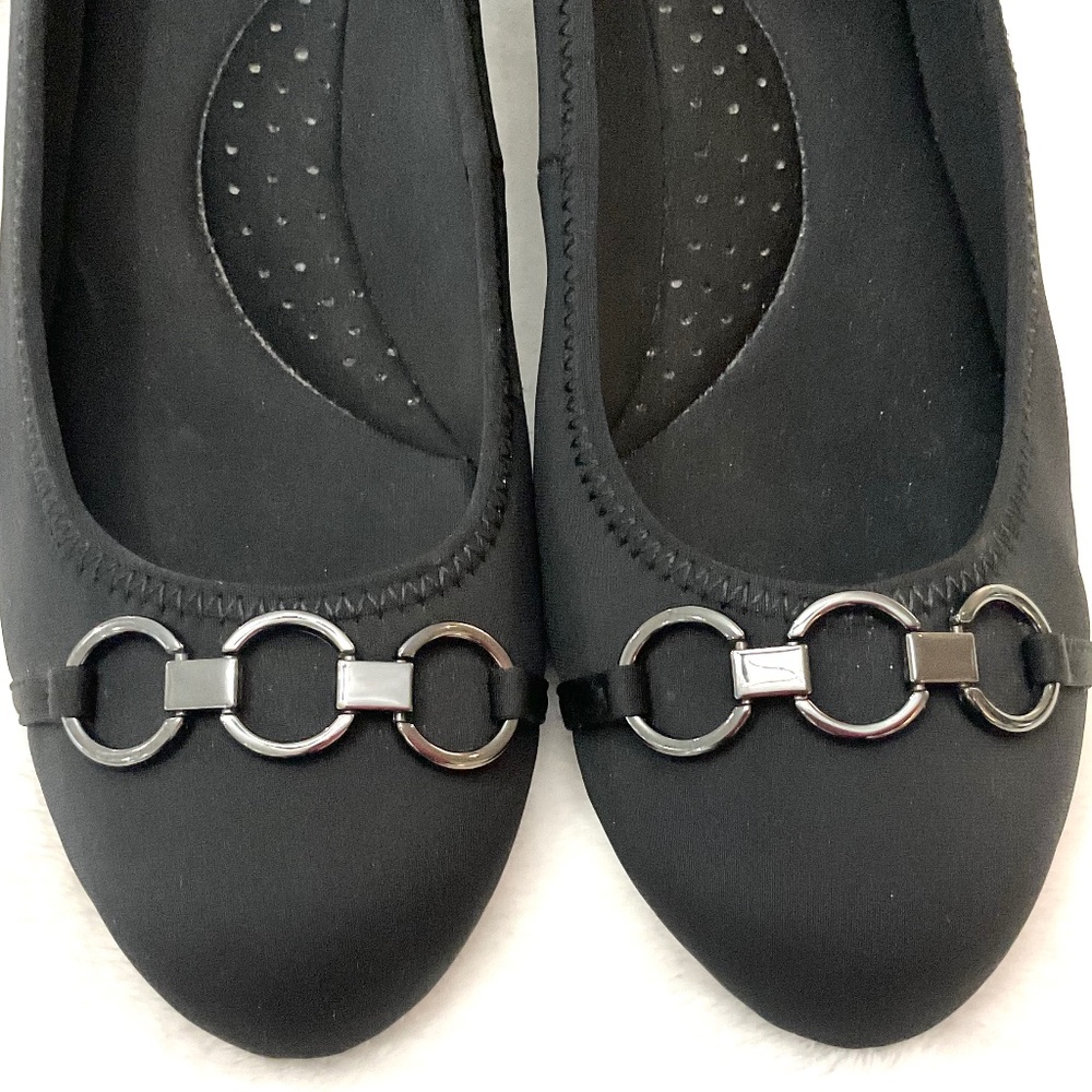 Bandolino Tuvonna Black Slip On Canvas and Patent Leather Wedge Heels Sz 8.5M - Picture 5 of 12